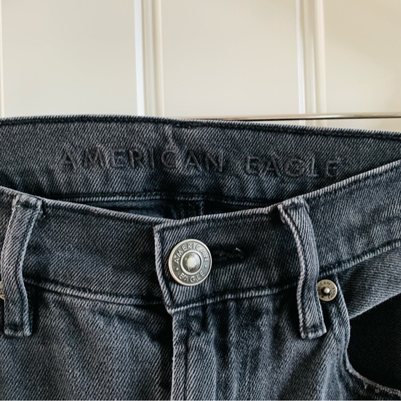 American Eagle Black Distressed Highest Rise 90s Boyfriend Jeans | Size 10 - Picture 4 of 9